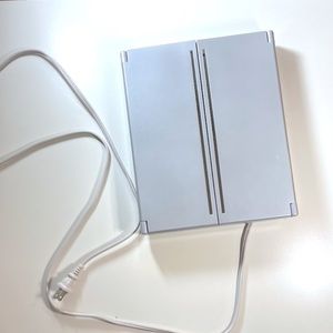 Conair Trifold Magnifying Mirror - WITH LIGHT